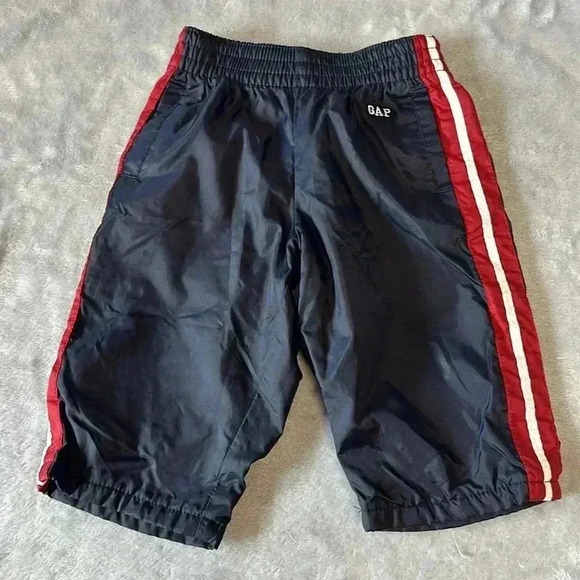 GAP - 2 piece matching set.  Size 6-12 months - Picture 5 of 8